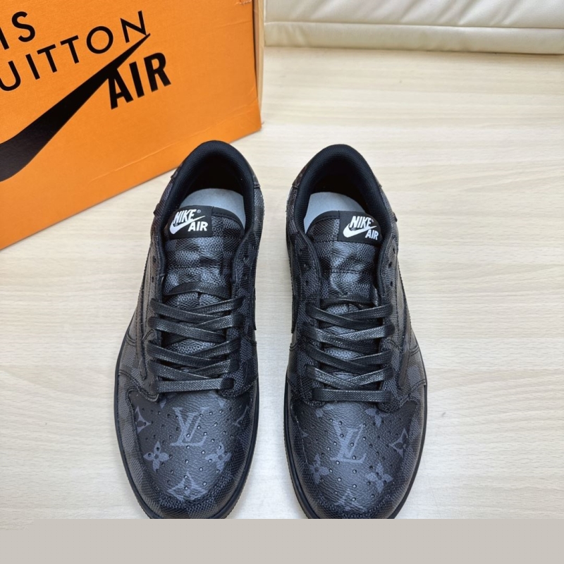 l**is V*t*n sneakers